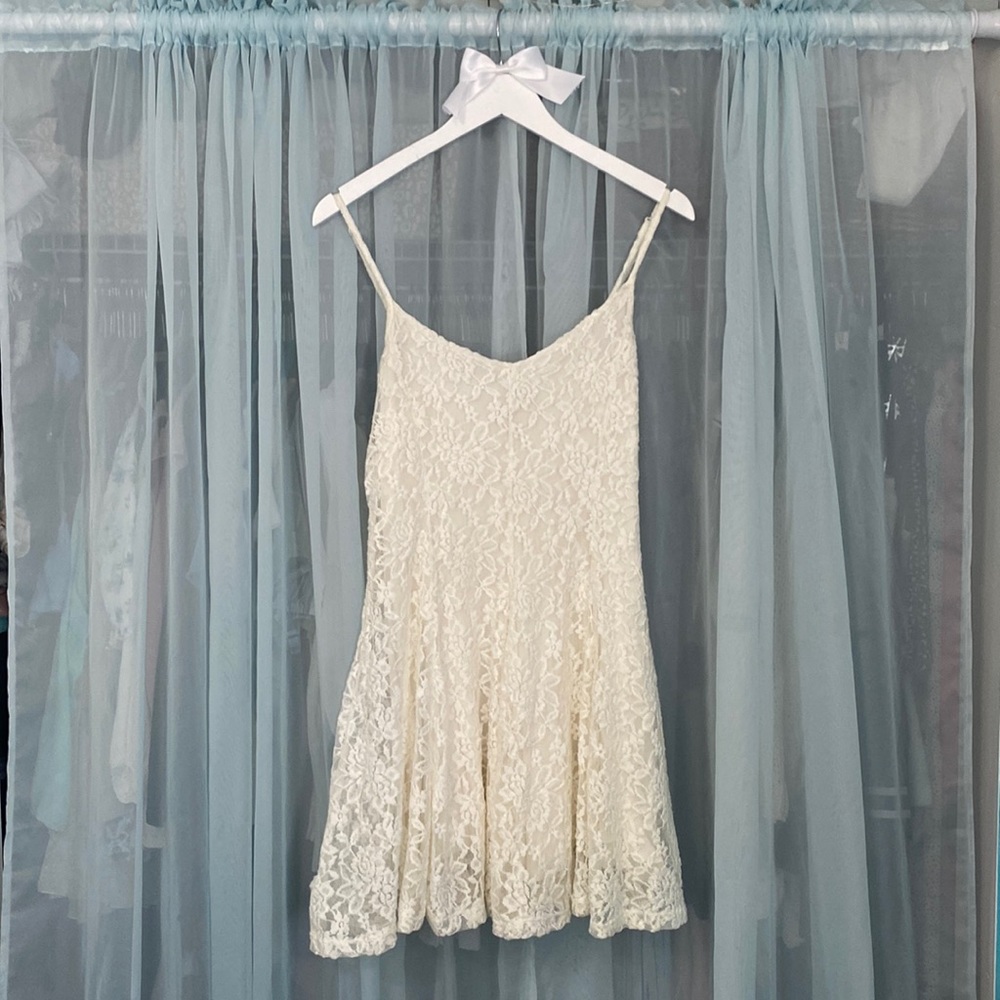 Two layer white lace dress, American eagle, Large